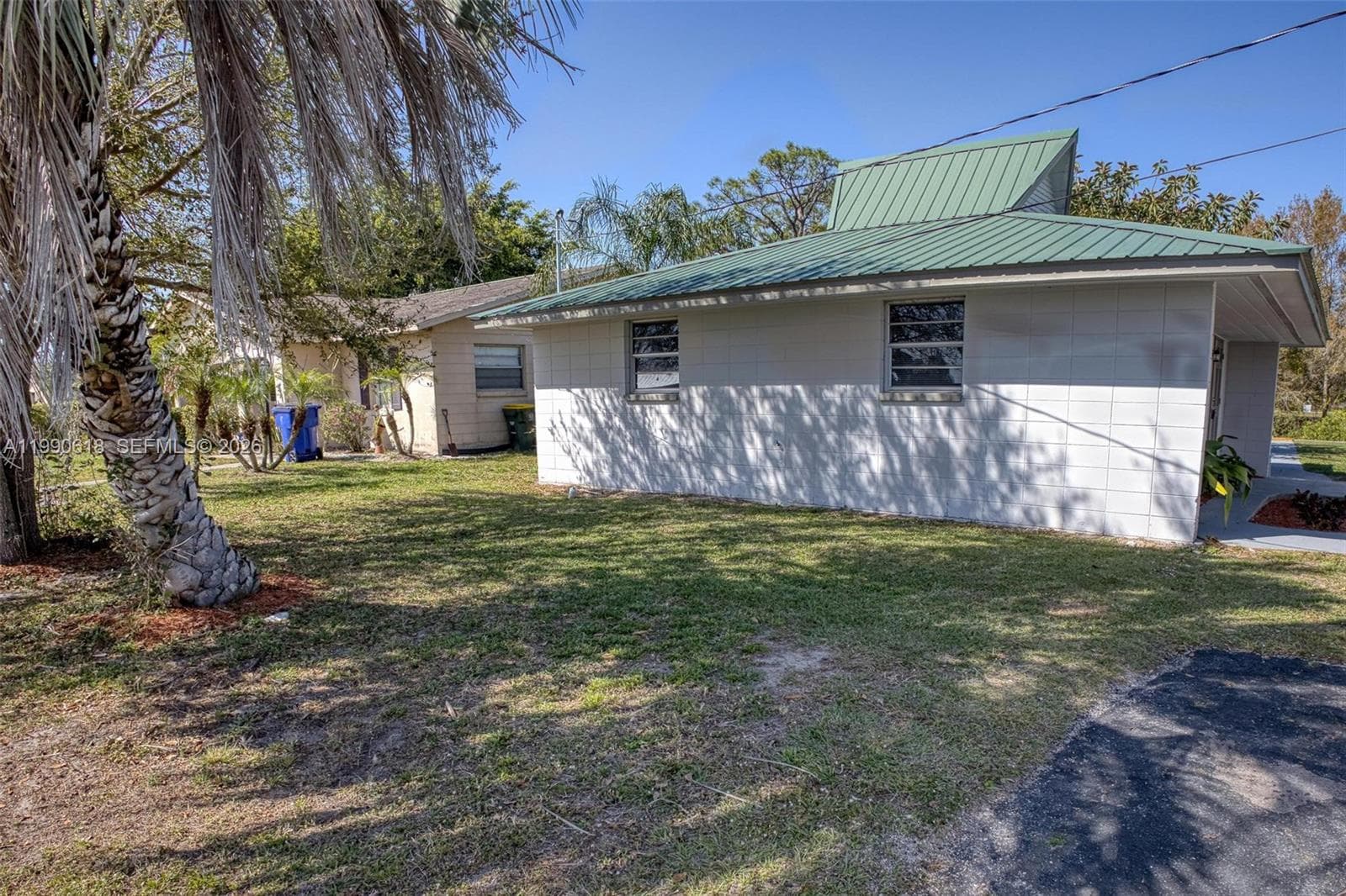 101-103 Jasmine CT, Lake Placid, FL 33852 photo 4