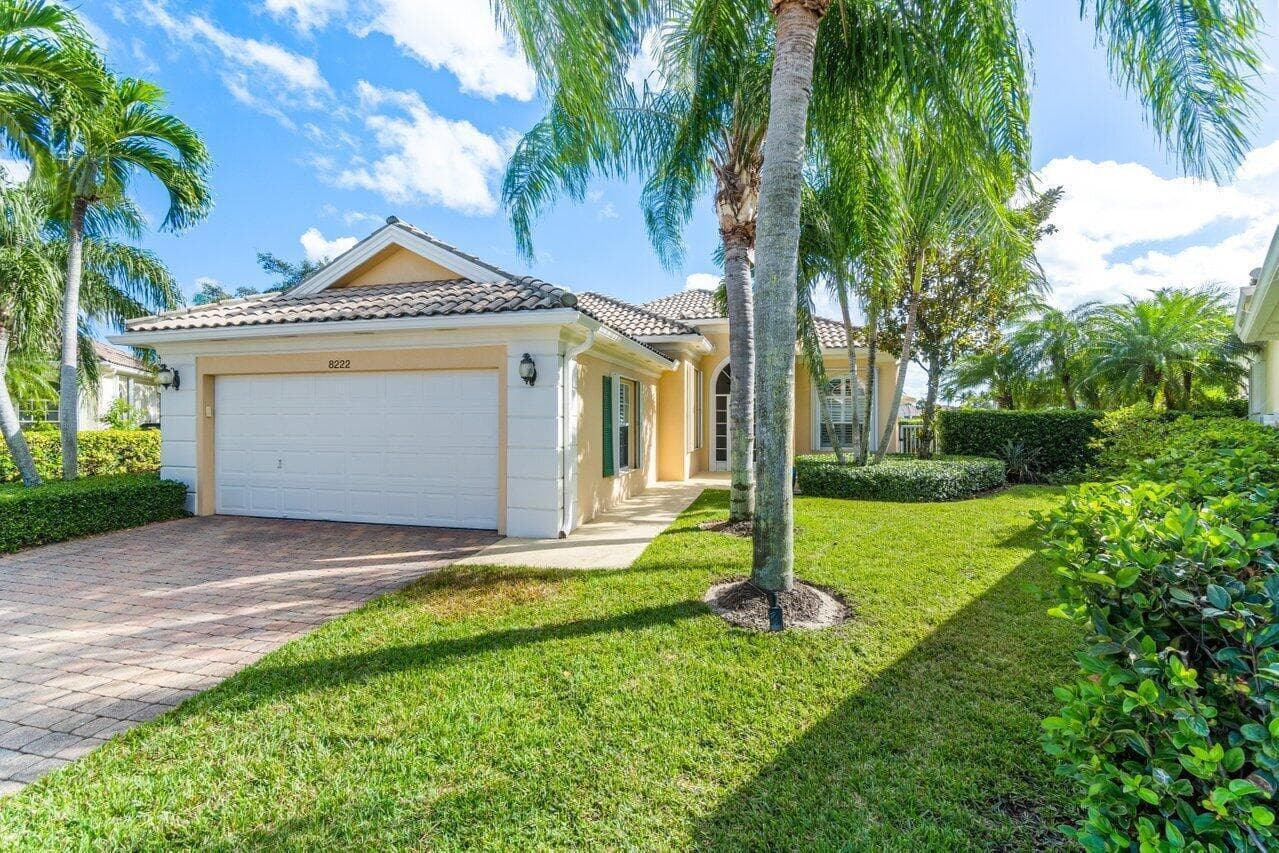 8222 Dominica Place, Wellington, FL 33414 photo 2
