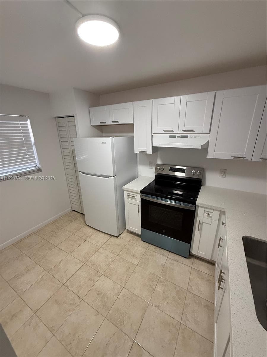 860 NE 207th Ter # 8-106, Miami, FL 33179 photo 2