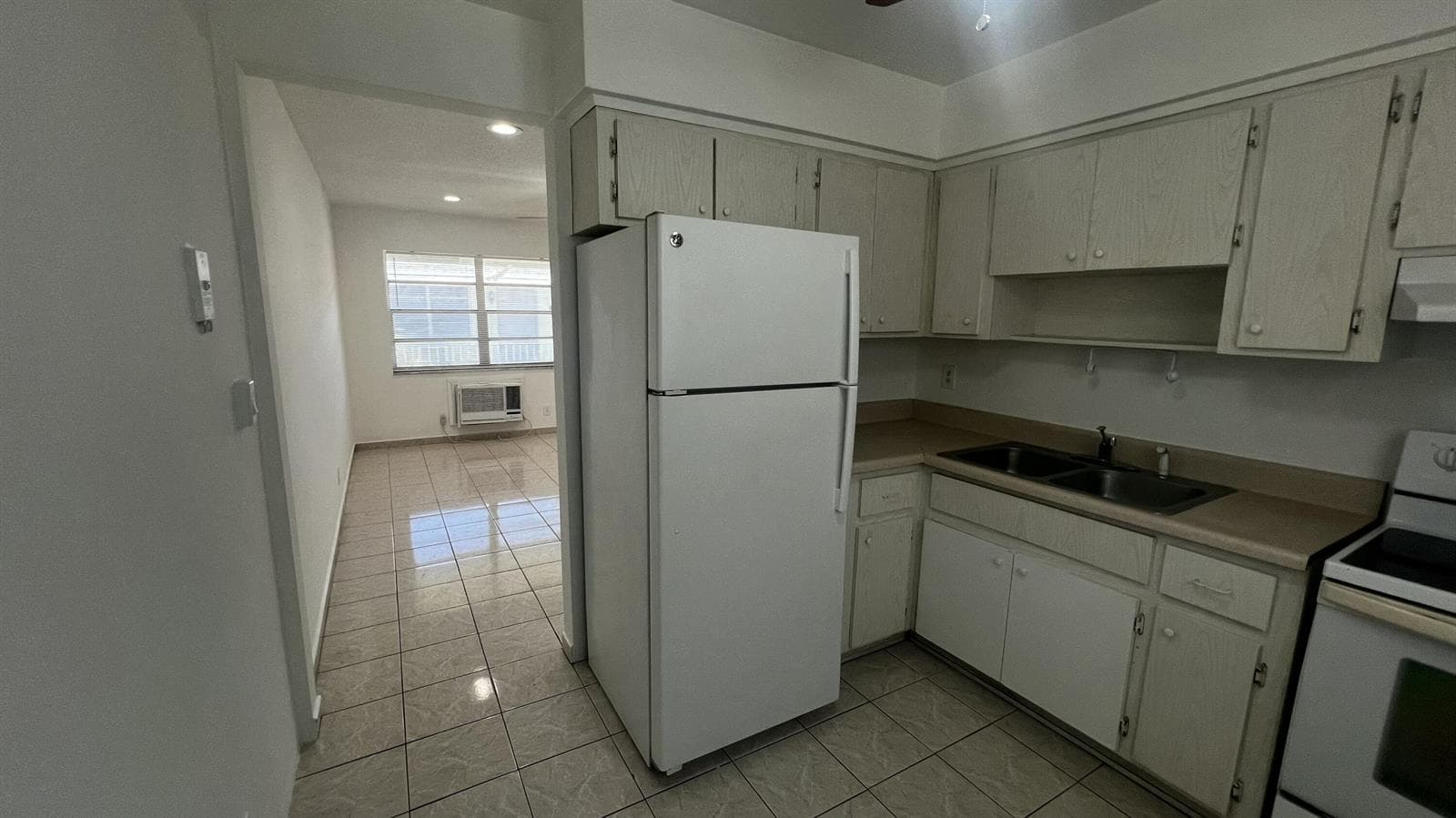 13 NE 2nd Avenue # 201, Dania Beach, FL 33004 photo 5