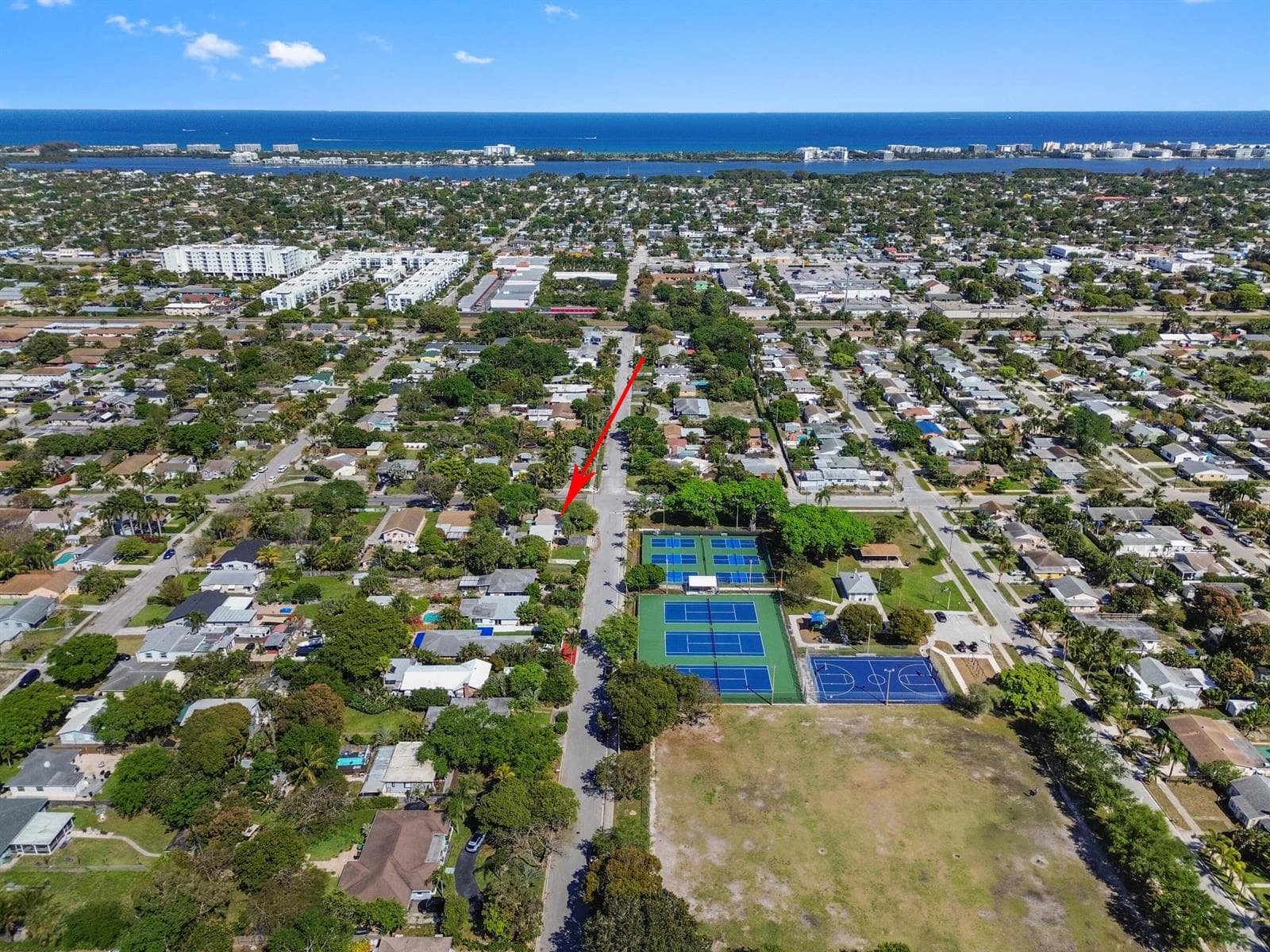 1501 N D Street, FL 33460 photo 3