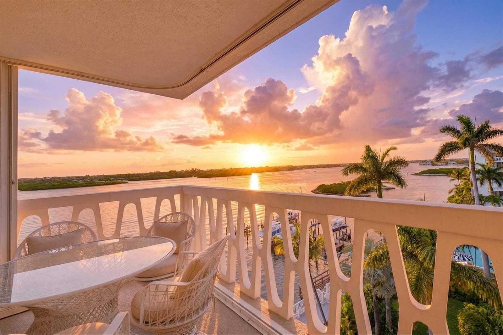 2505 S Ocean Boulevard, Palm Beach, FL 33480