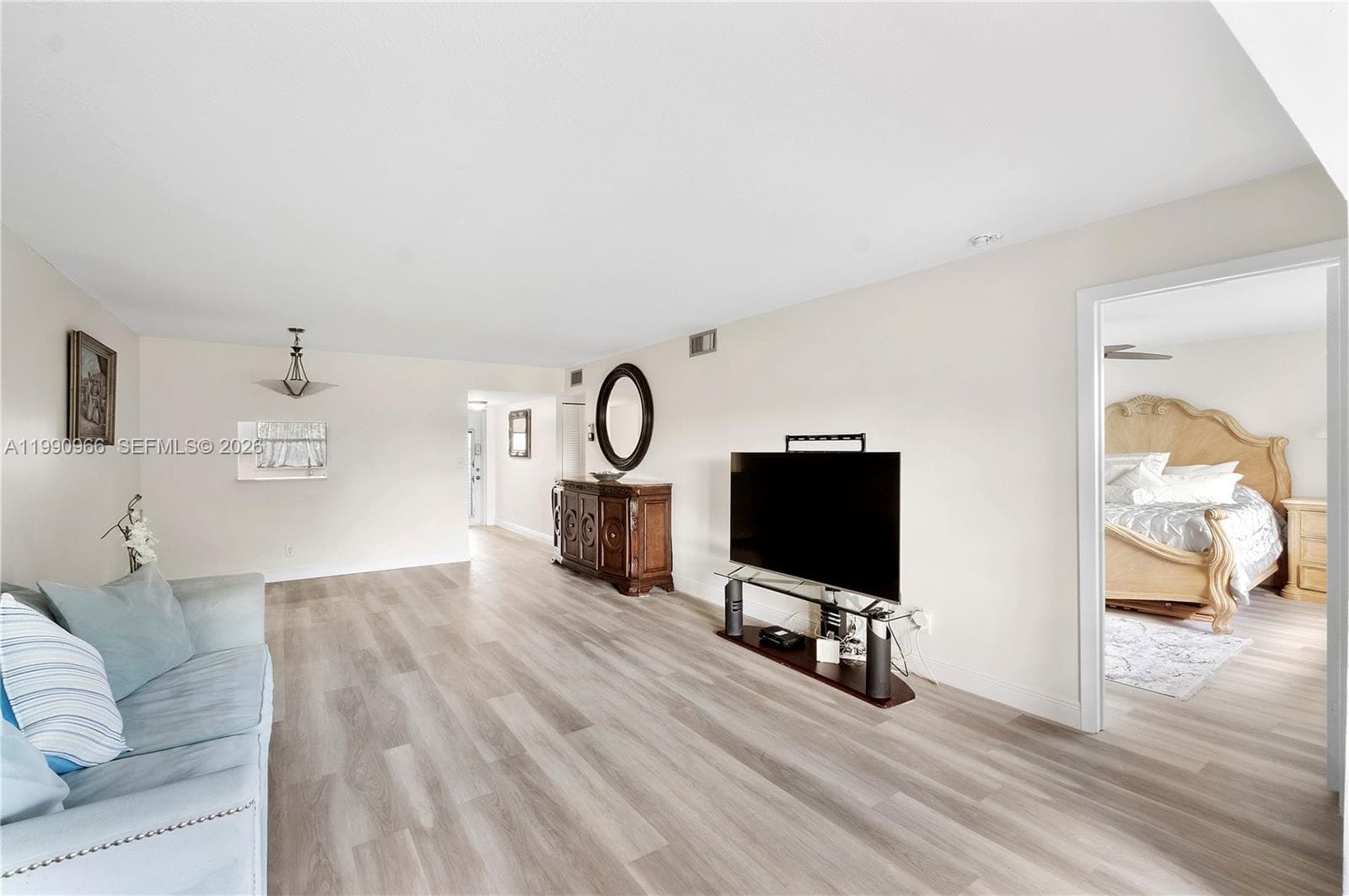 9201 Sunrise Lakes Blvd # 304, Sunrise, FL 33322 photo 2