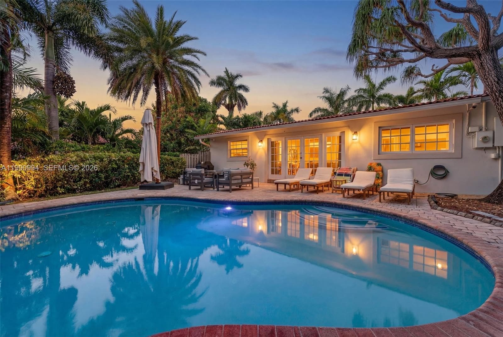 1661 Bel Air Ave, Lauderdale By The Sea, FL 33062 photo 2