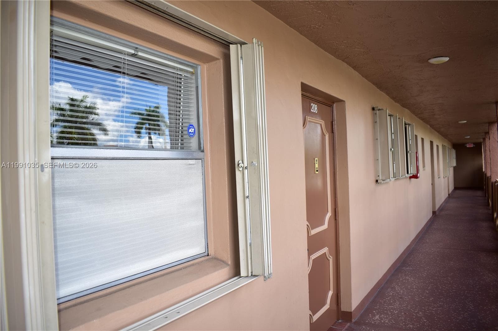 9800 Sunrise Lakes Blvd # 208, Sunrise, FL 33322