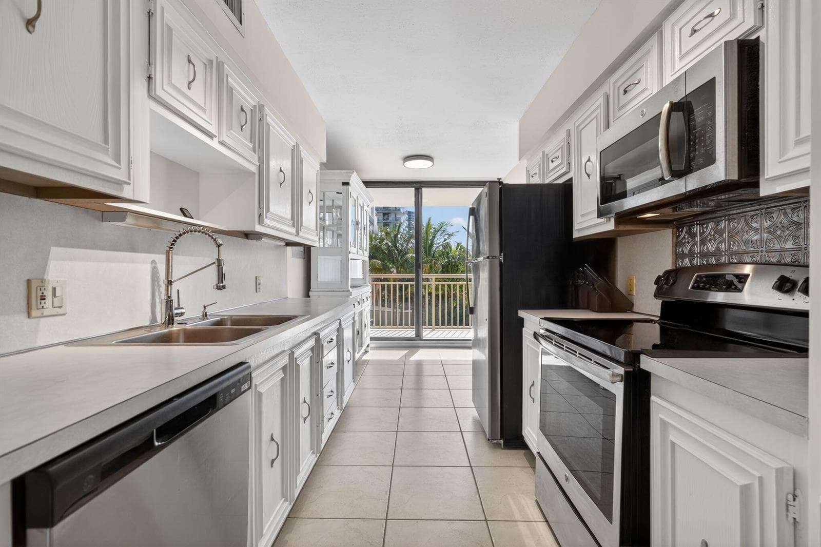 3400 N Ocean Drive # 408, Singer Island, FL 33404 photo 5