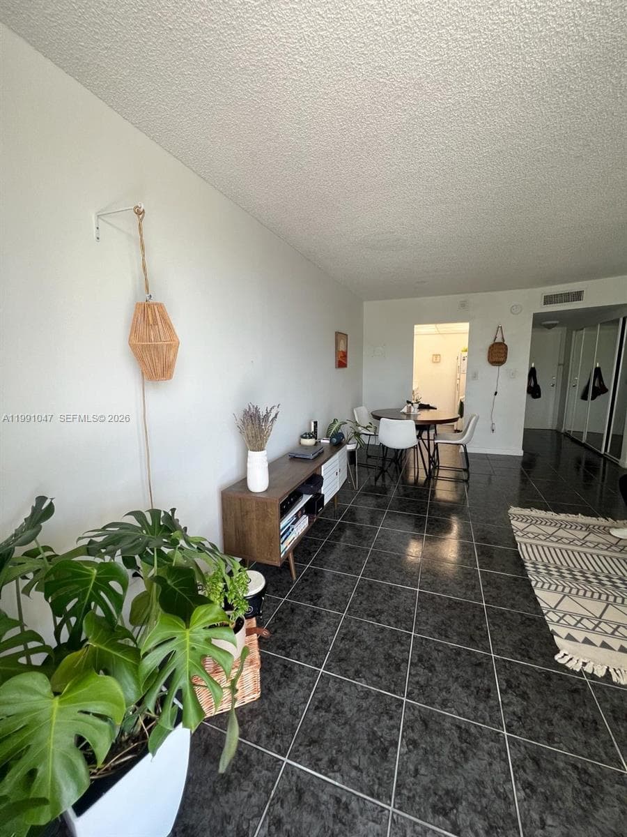 2350 NE 135th St # 208, North Miami, FL 33181 photo 2