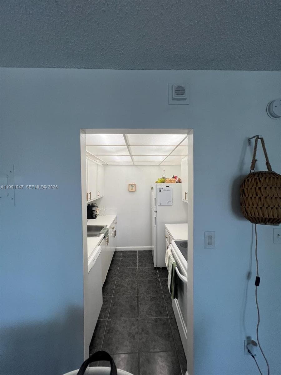 2350 NE 135th St # 208, North Miami, FL 33181 photo 3