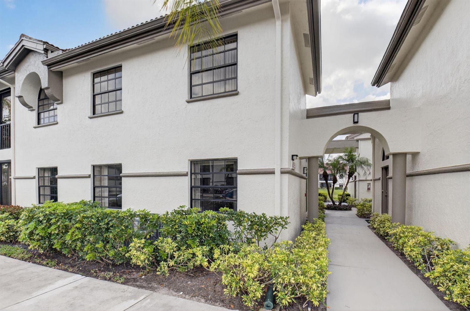 5226 Europa Drive # H, Boynton Beach, FL 33437 photo 2