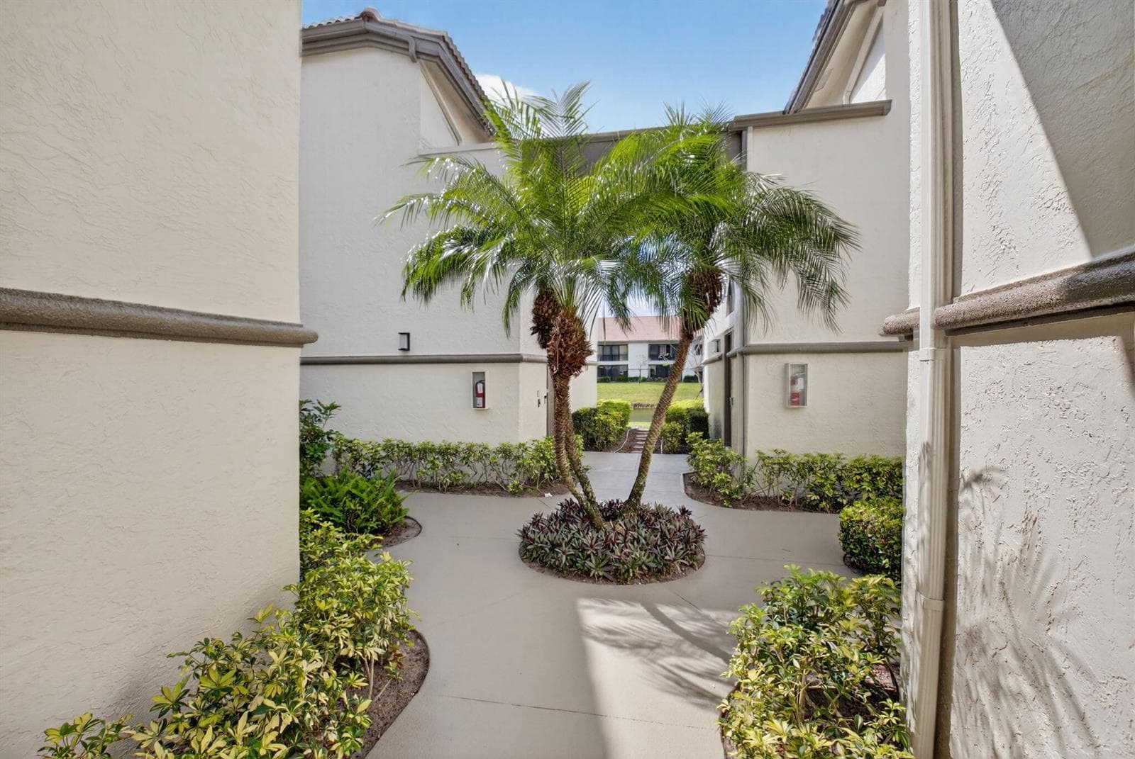 5226 Europa Drive # H, Boynton Beach, FL 33437 photo 3