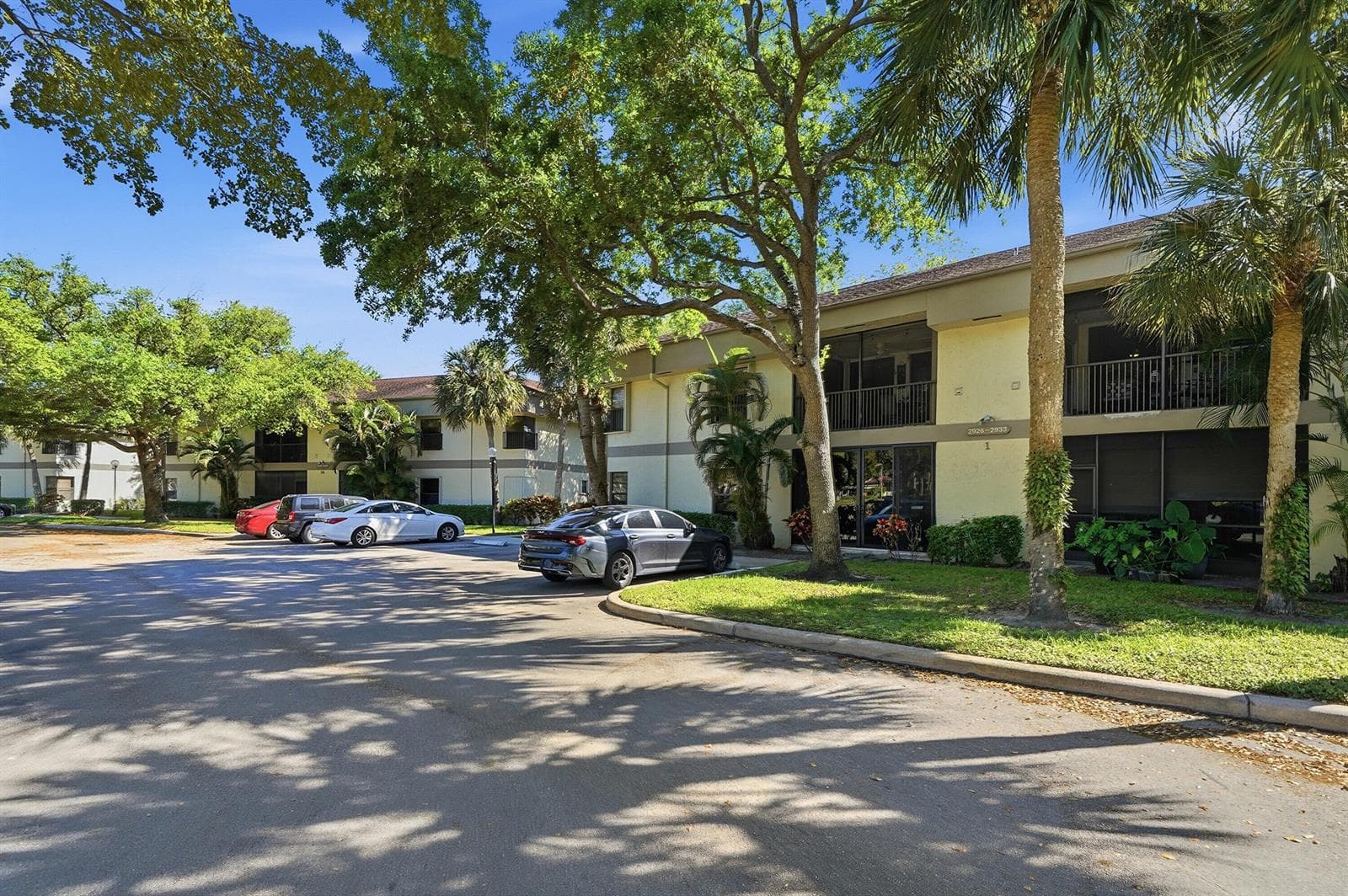 2928 Carambola Circle S, Coconut Creek, FL 33066 photo 2