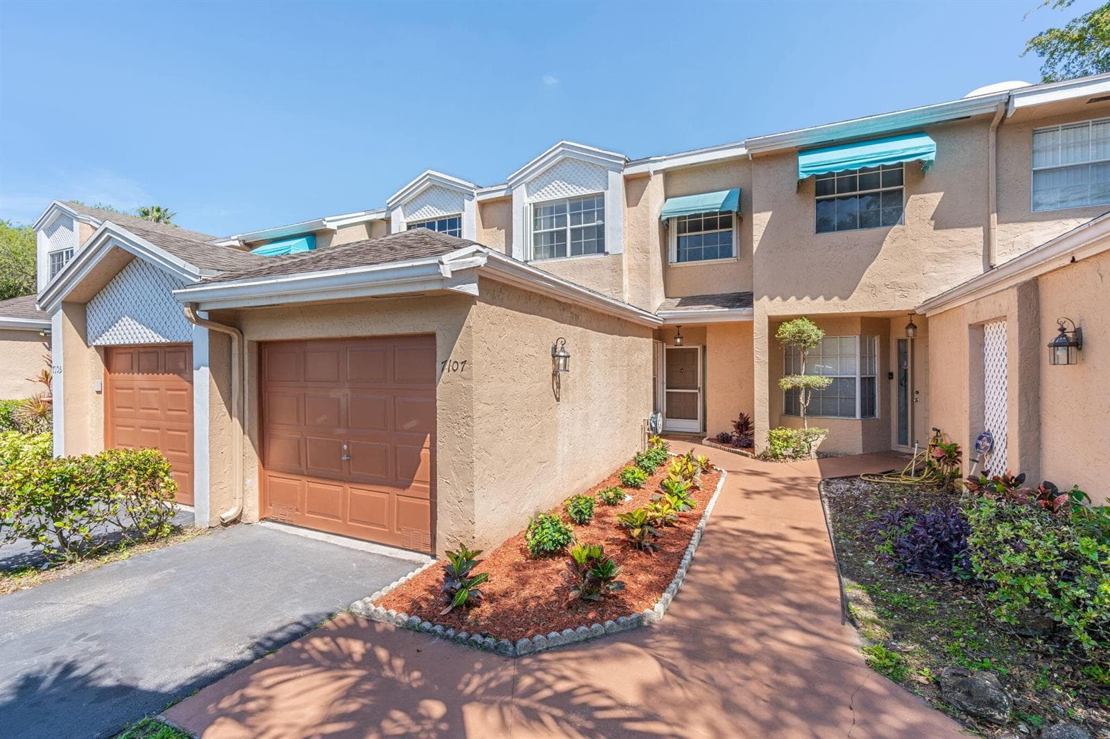 7107 Woodmont Way, Tamarac, FL 33321 photo 2