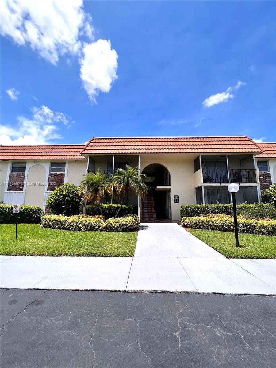 22755 SW 66th Avenue # 103, Boca Raton, FL 33428 photo 2