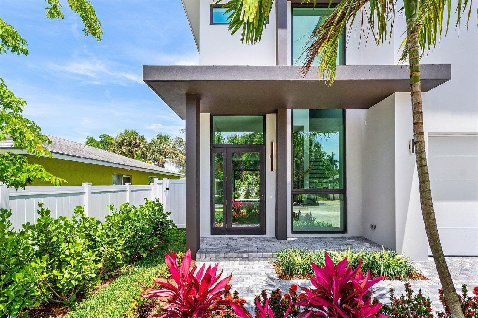 207 SE 5th Street, Delray Beach, FL 33483 photo 2