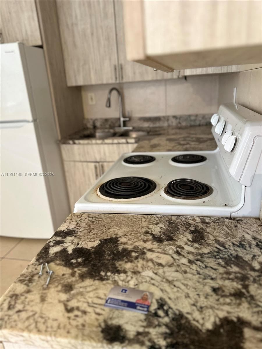 12890 NE 8th Ave # 107, North Miami, FL 33161 photo 2