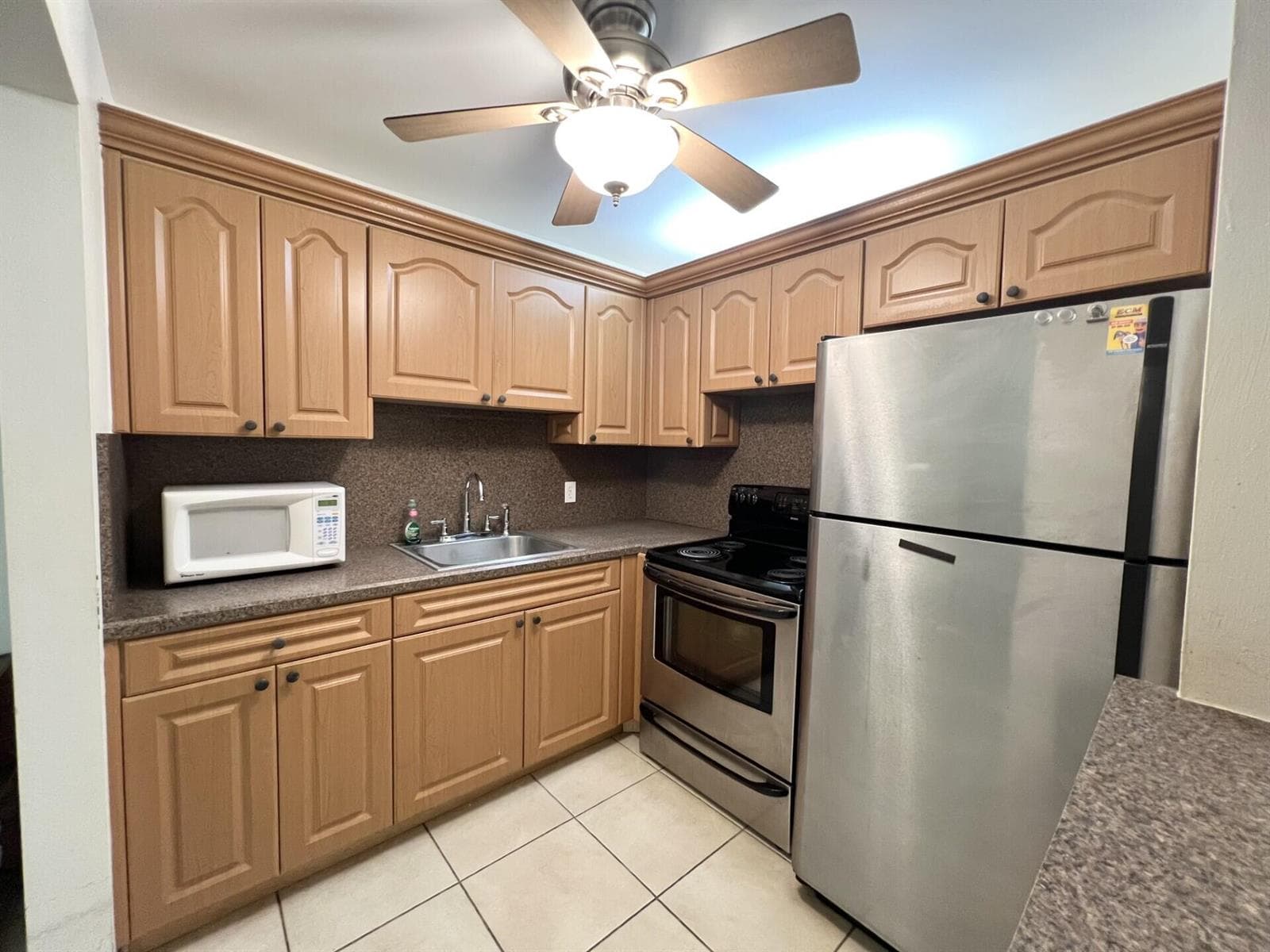 4023 Berkshire B # 4023, Deerfield Beach, FL 33442 photo 2