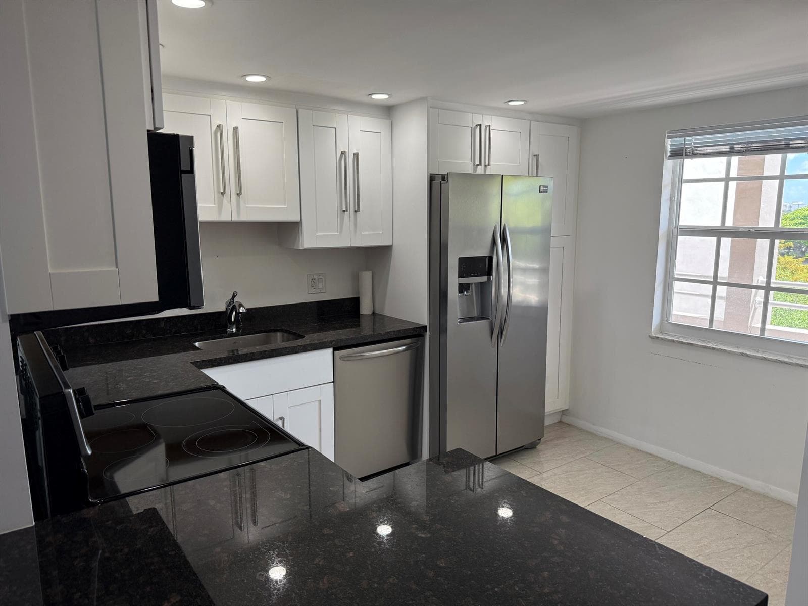 605 Oaks Drive # 602, Pompano Beach, FL 33069 photo 5