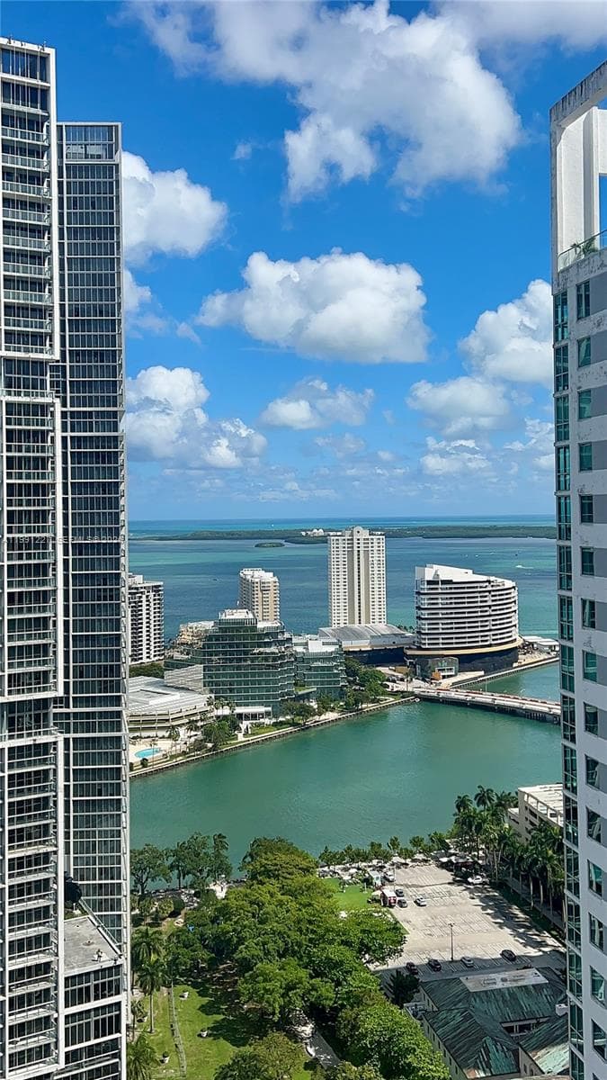 77 SE 5TH ST. # 3614, Miami, FL 33131 photo 2