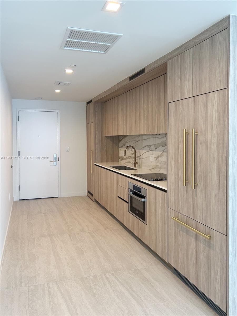 77 SE 5TH ST. # 3614, Miami, FL 33131 photo 4