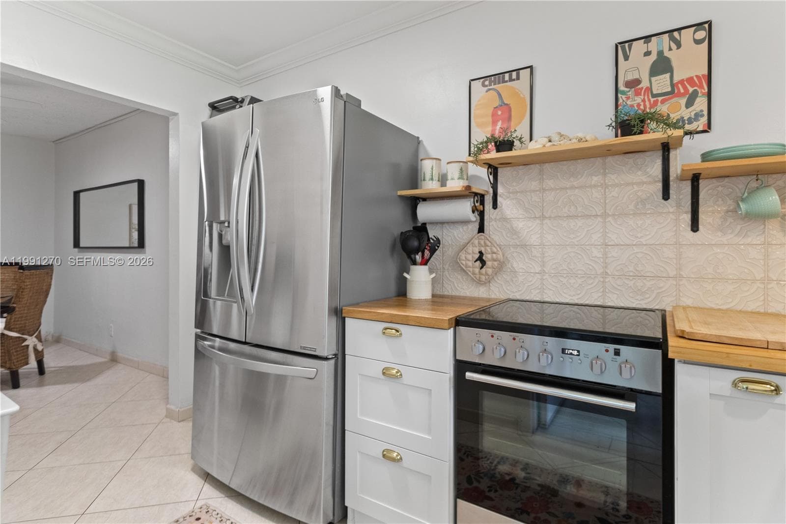 580 Egret Dr # 111, Hallandale Beach, FL 33009 photo 4