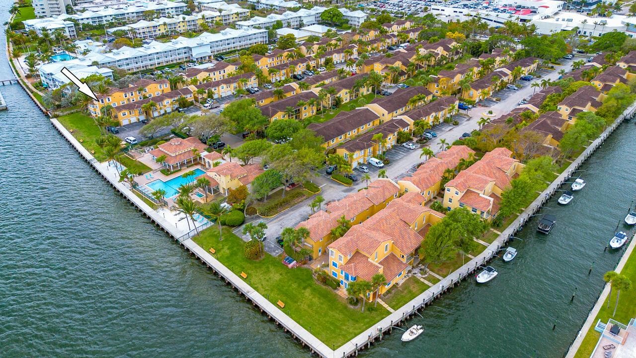 1060 Lake Shore Drive # 201, West Palm Beach, FL 33403 photo 4