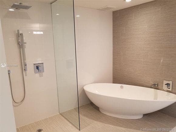 330 Sunny Isles Boulevard # 5-703, Sunny Isles Beach, FL 33160 photo 5