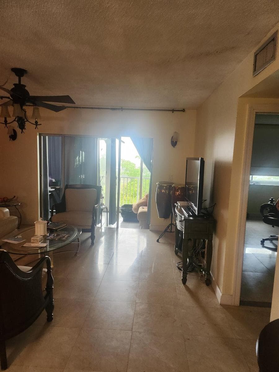 4200 Hillcrest Drive # 707, Hollywood, FL 33021 photo 2