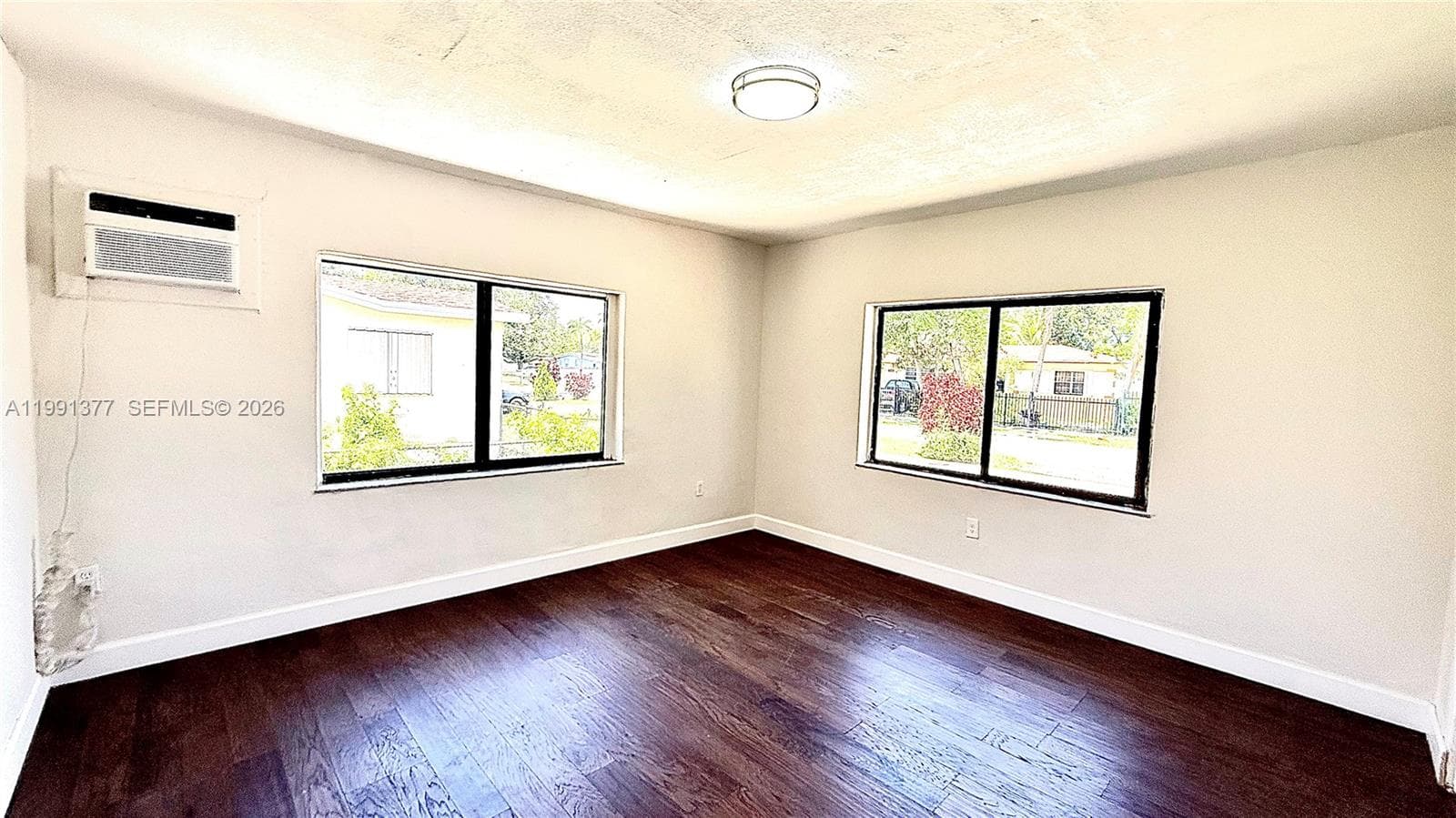 1352 NW 112th Ter, Miami, FL 33167 photo 5