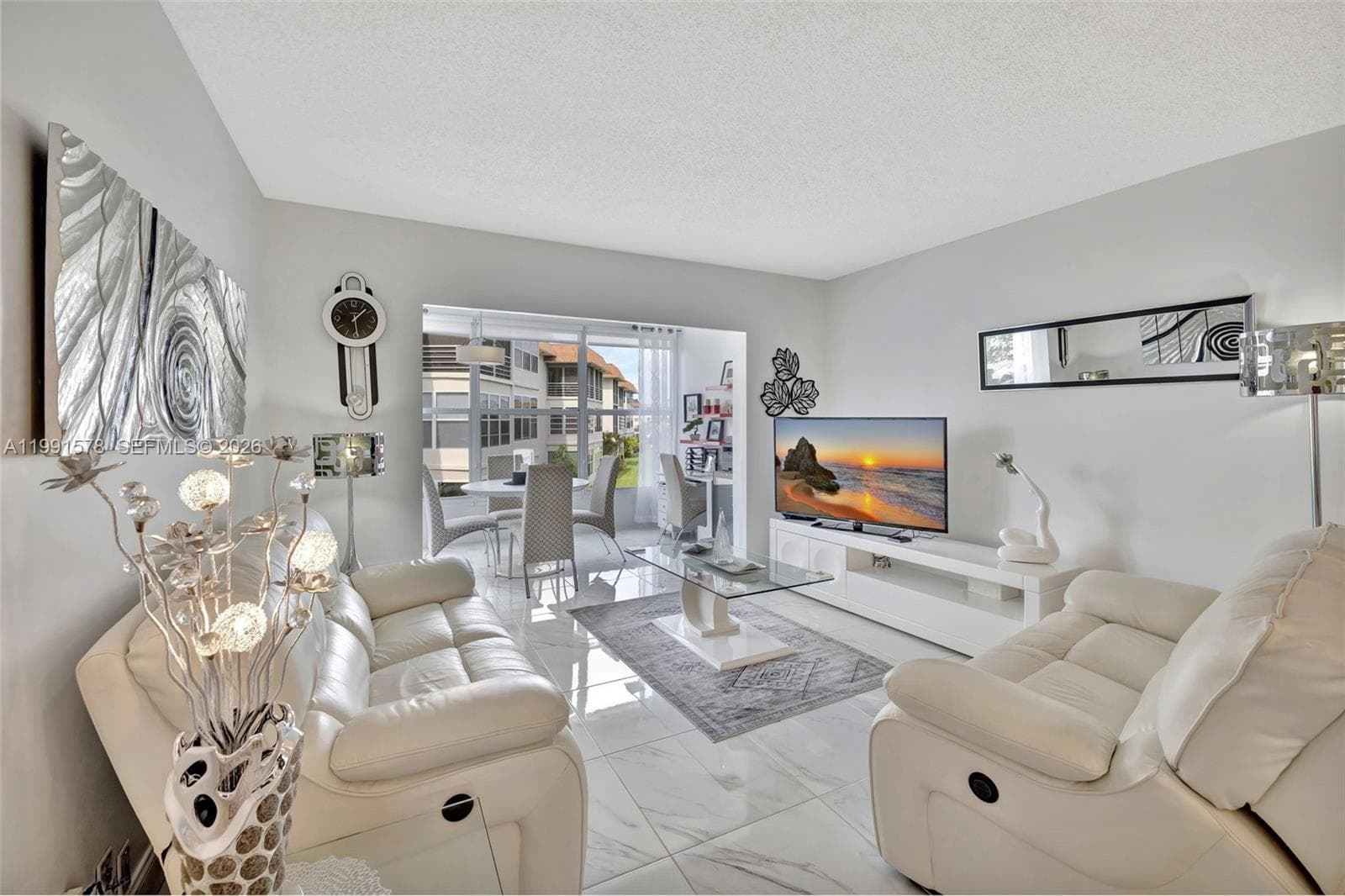 4705 NW 35th St # 501, Lauderdale Lakes, FL 33319 photo 4
