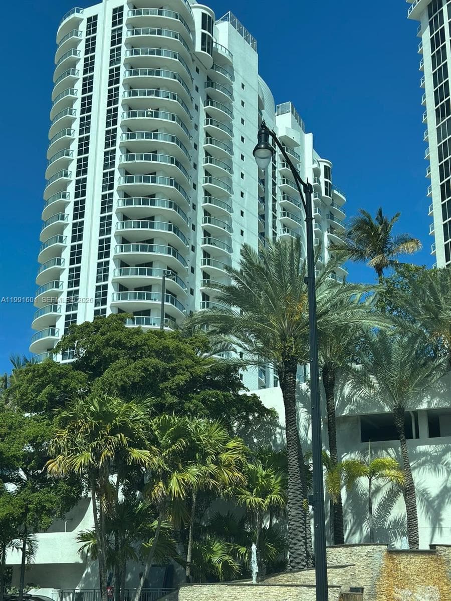 18683 Collins Ave # 802, Sunny Isles Beach, FL 33160 photo 3