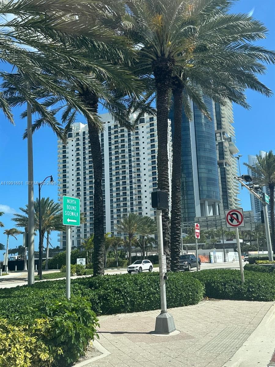 18683 Collins Ave # 802, Sunny Isles Beach, FL 33160 photo 5
