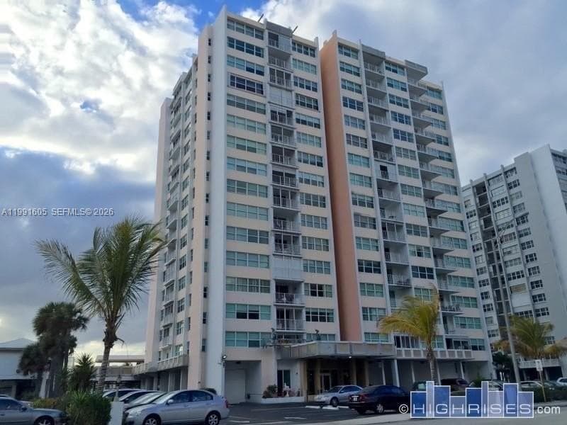 1400 S Ocean Dr # 1004, Hollywood, FL 33019