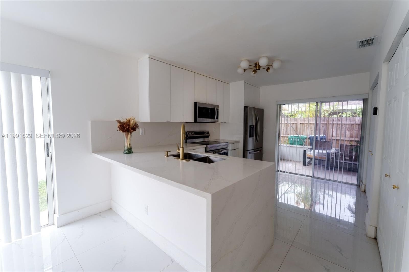 22226 SW 98th Pl, Cutler Bay, FL 33190 photo 4