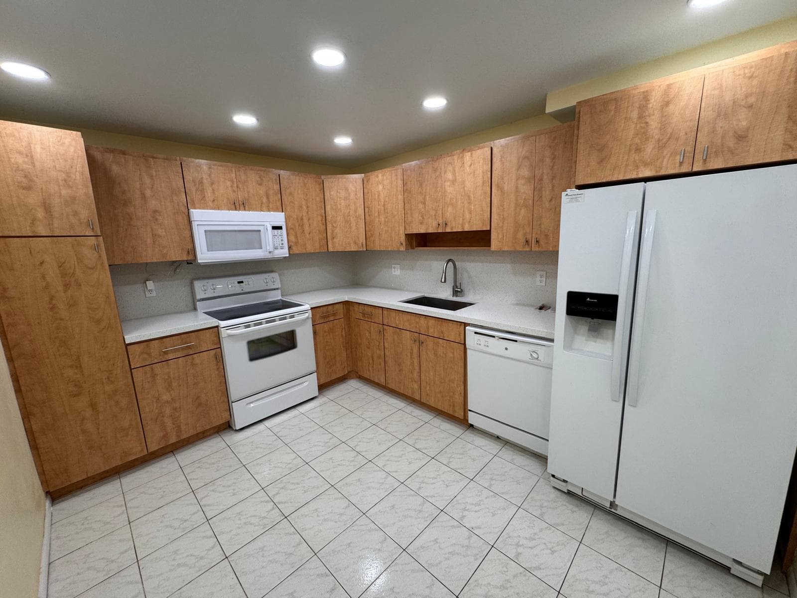 901 Cypress Terrace # 103, Pompano Beach, FL 33069 photo 5