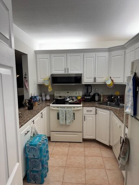 440 Pine Glen Lane # B-1, FL 33463 photo 4