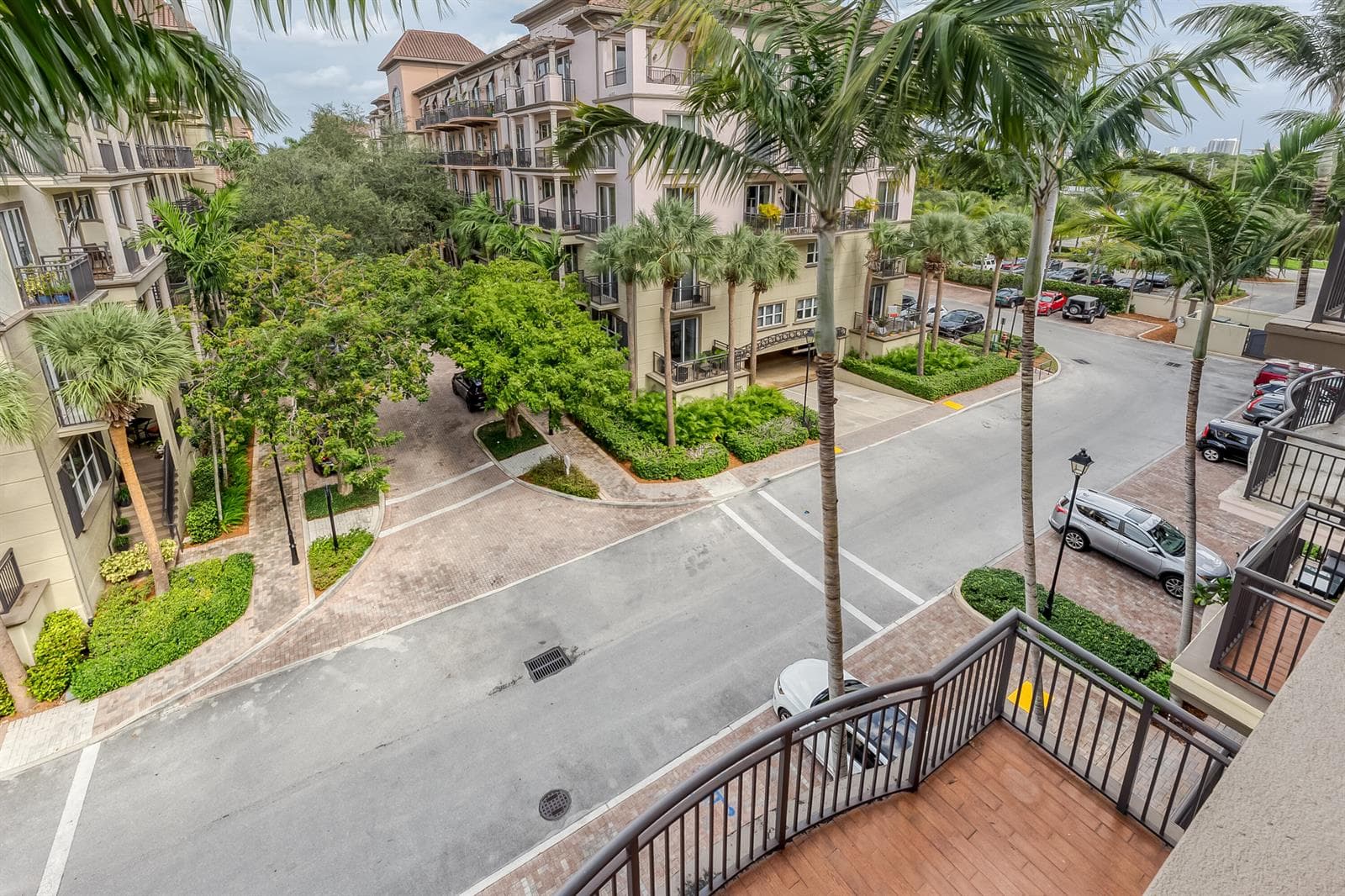 2631 NE 14th Avenue # 406, Wilton Manors, FL 33334 photo 5
