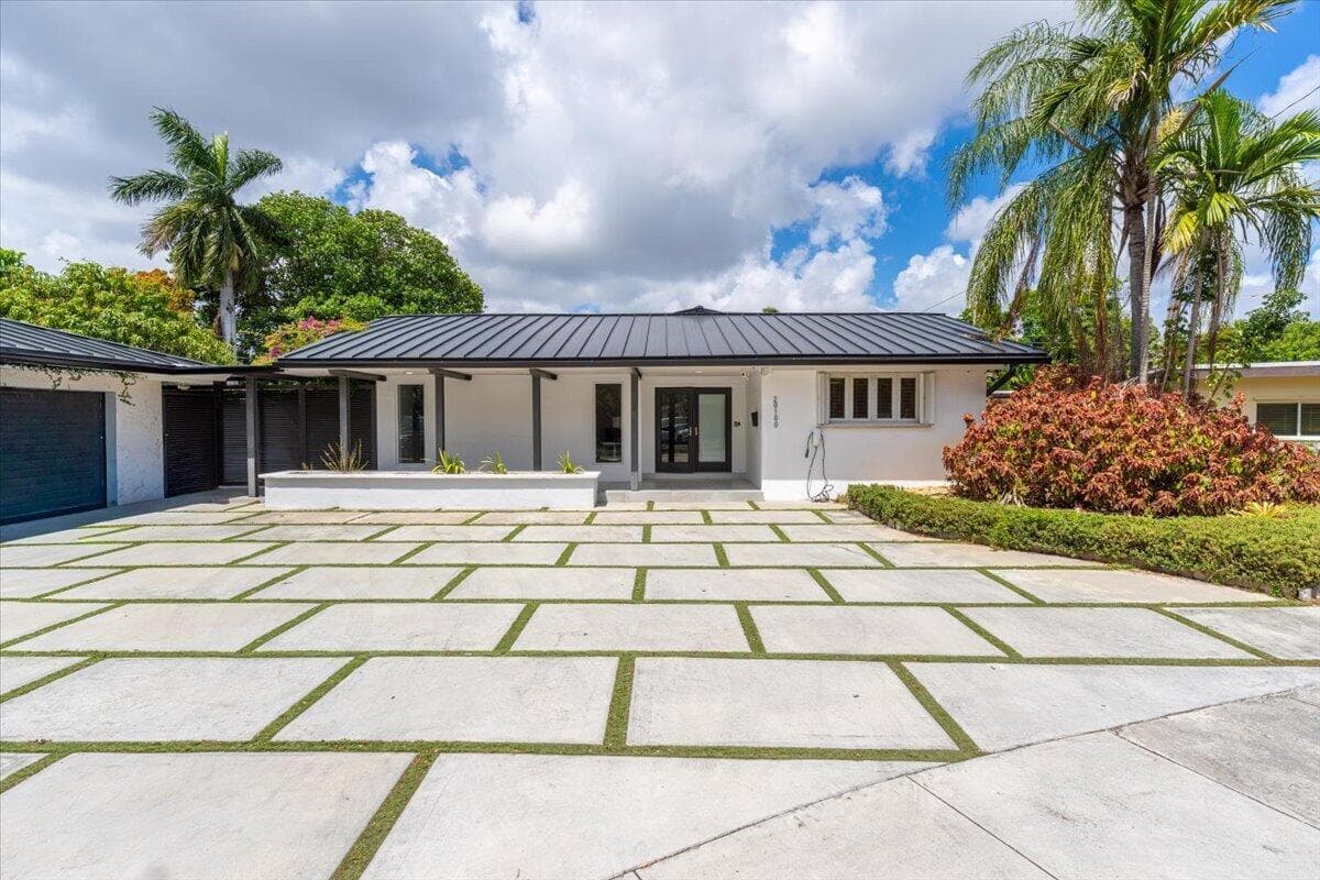 20100 NE 20th Court # 0, Miami, FL 33179 photo 3