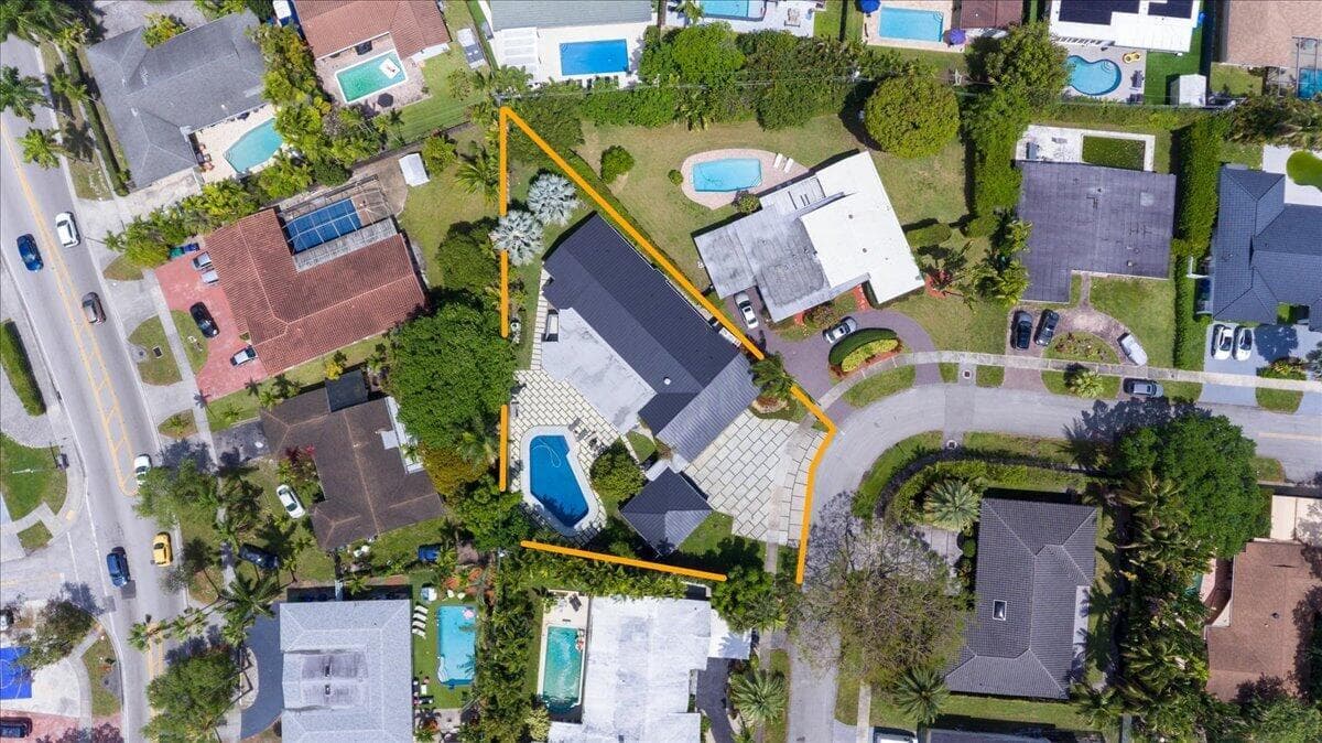 20100 NE 20th Court # 0, Miami, FL 33179 photo 4
