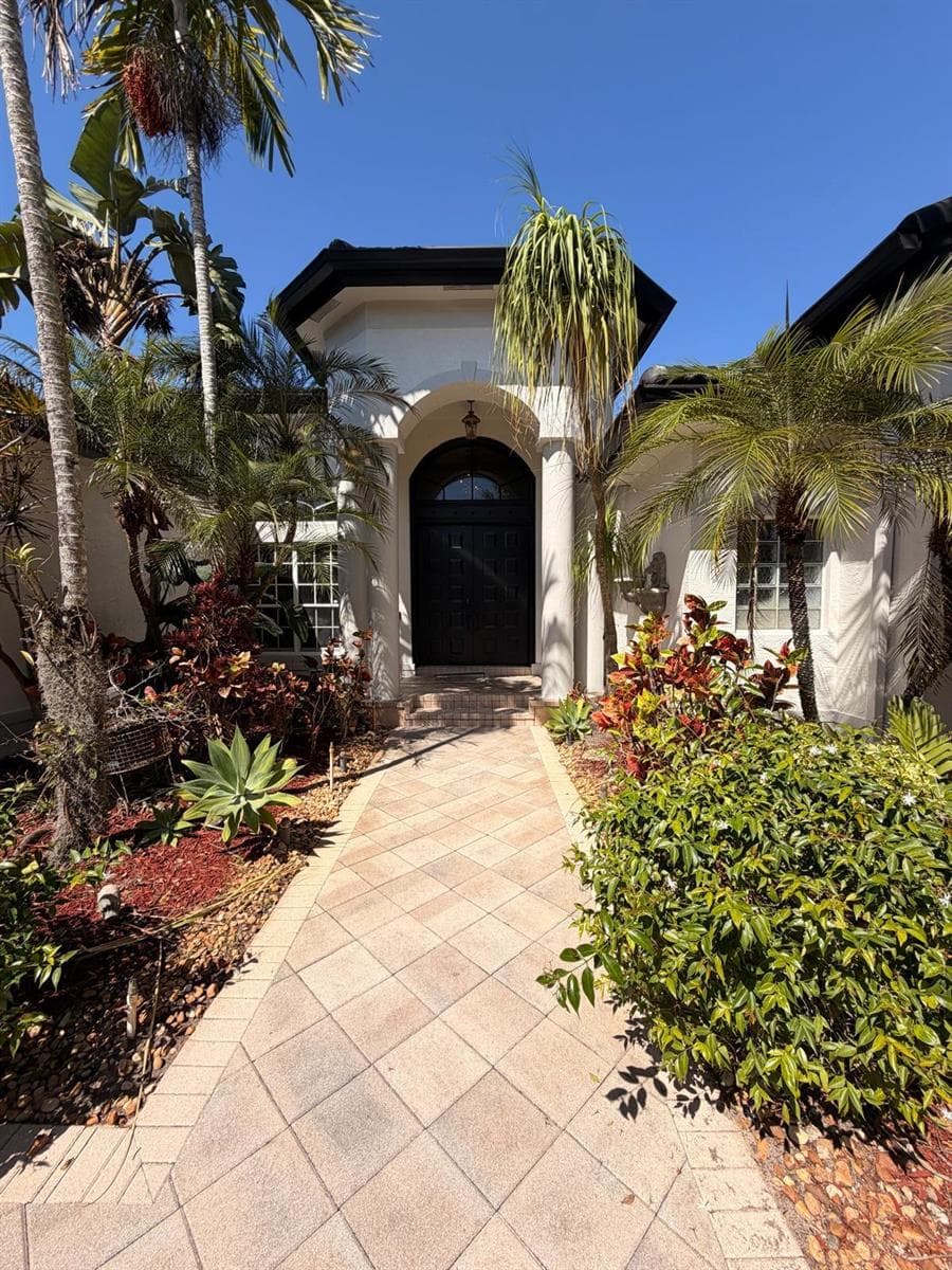 3309 Bradenham Lane, Davie, FL 33328 photo 2