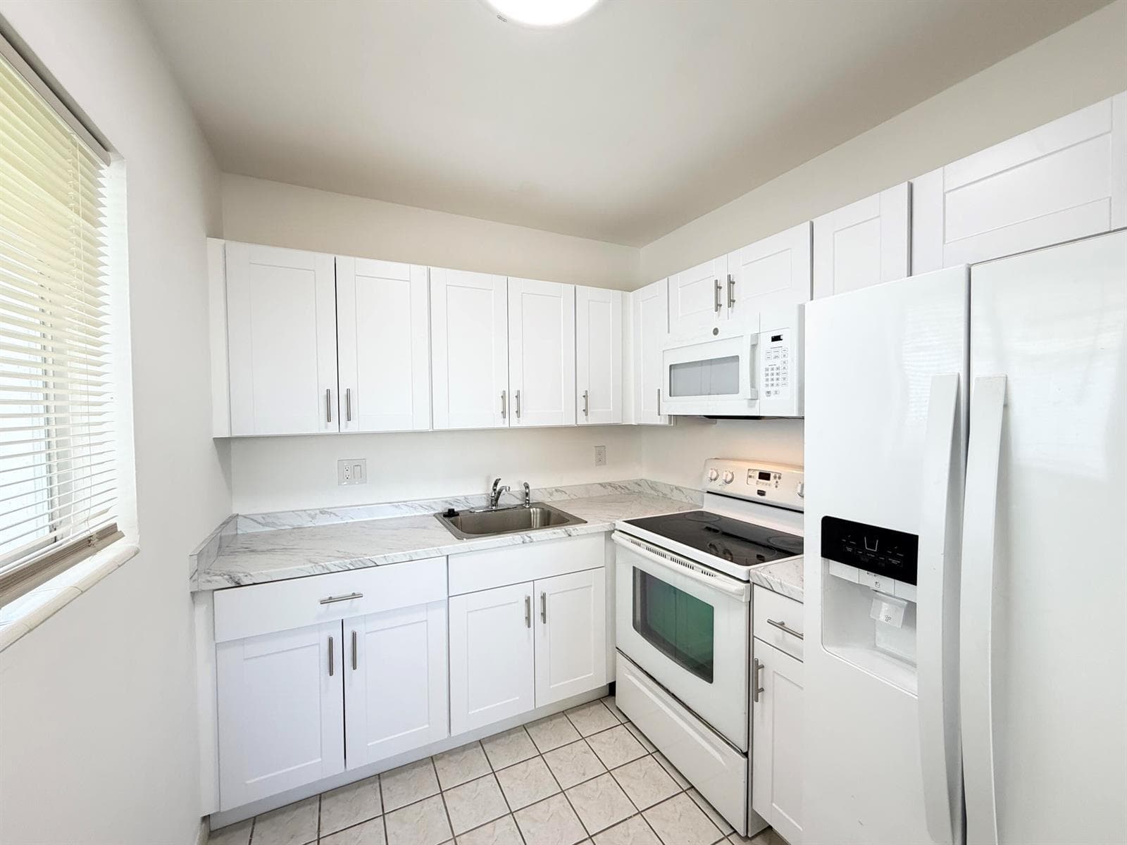 3402 Cynthia Lane # 205, FL 33461 photo 3