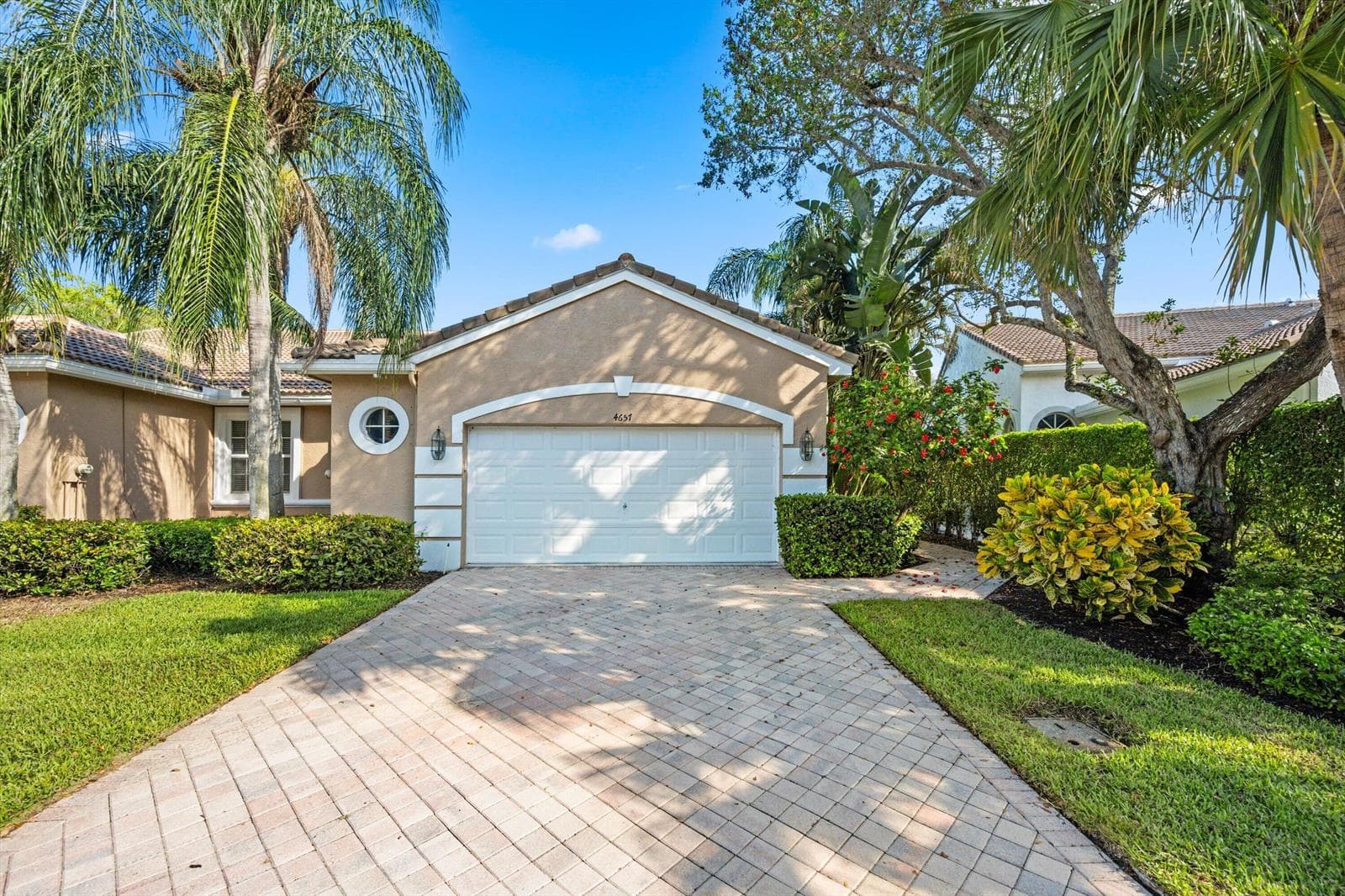 4657 Carlton Golf Drive, Lake Worth, FL 33449 photo 2