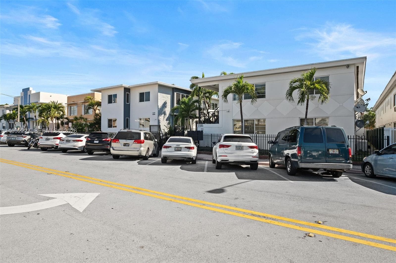 7315 Byron Ave # 10, Miami Beach, FL 33141