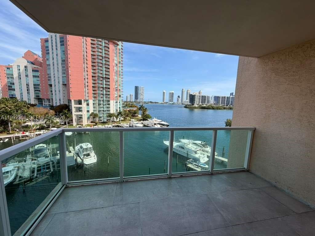 3330 NE 190th St # 710, Aventura, FL 33180
