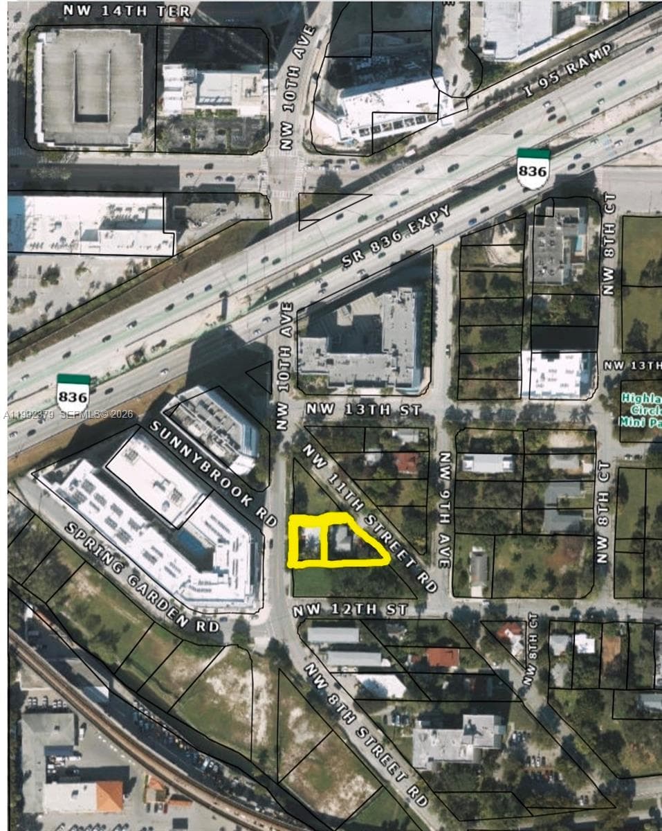 1226 NW 11th St Rd, Miami, FL 33136 photo 2