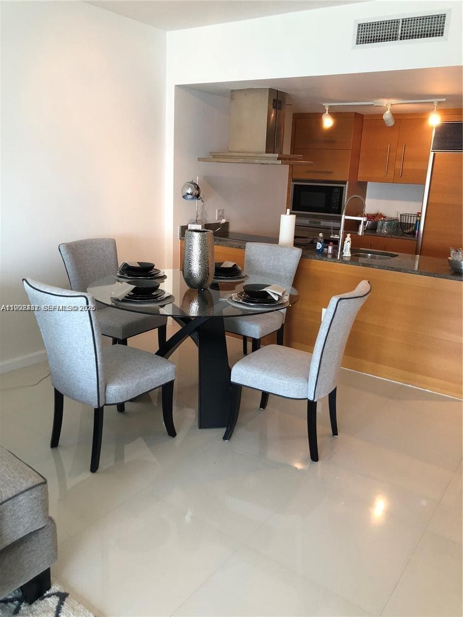 495 Brickell Ave # 3909, Miami, FL 33131 photo 5