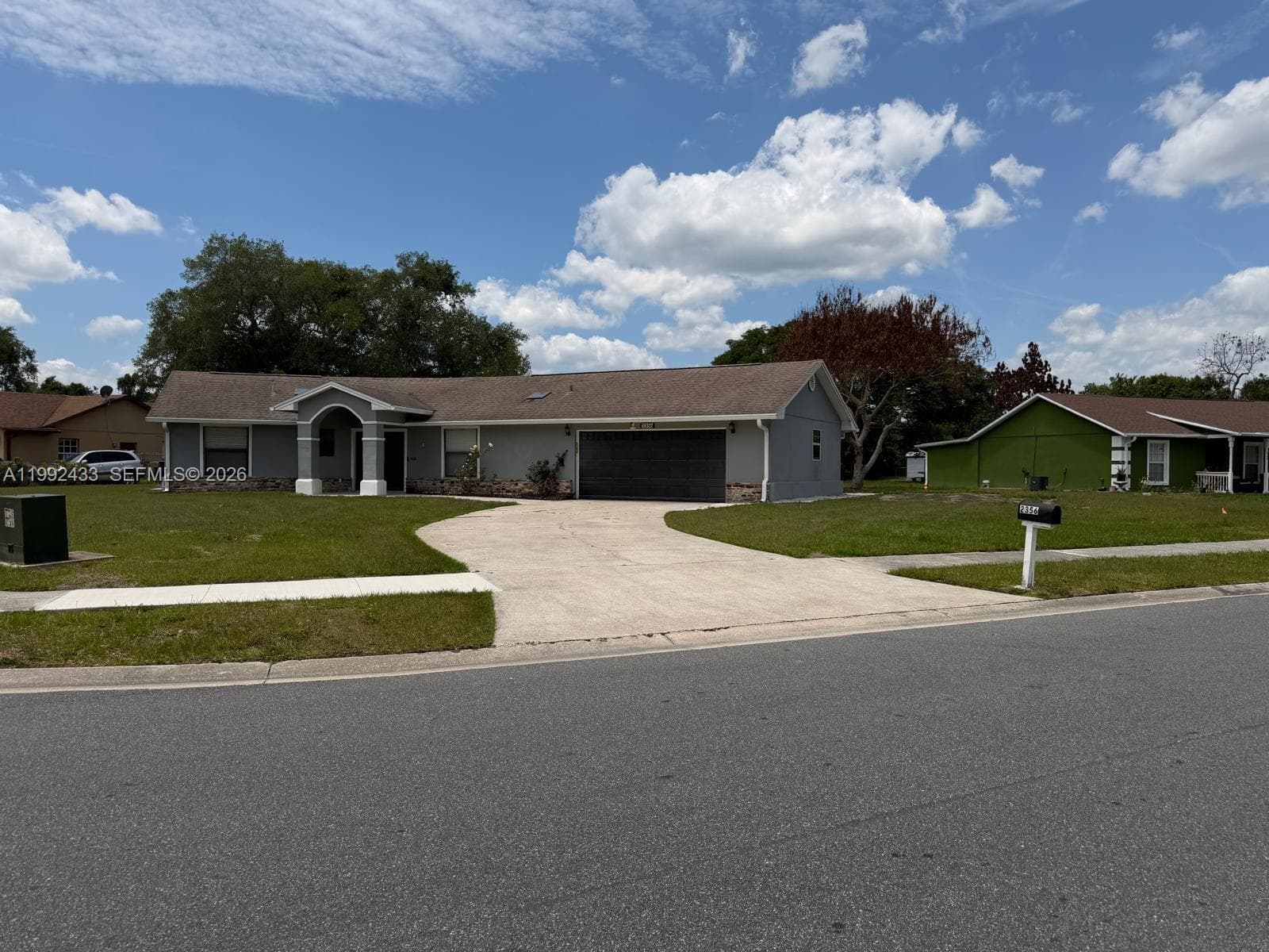 2356 Royal Oaks Blvd, Kissimmee, FL 34744 photo 3