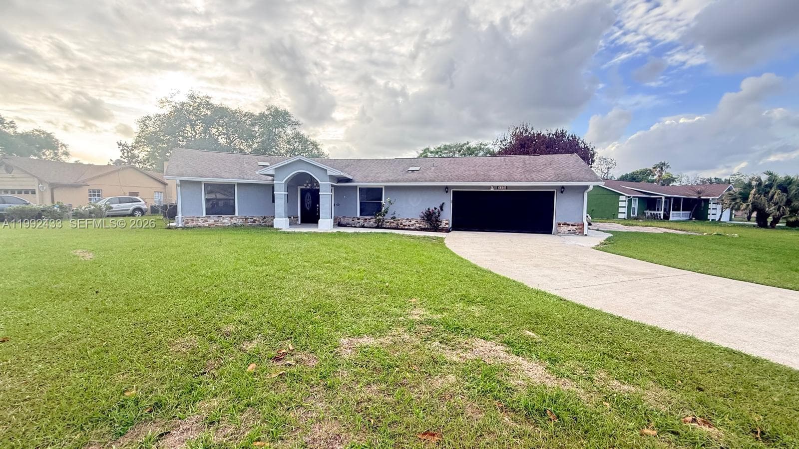 2356 Royal Oaks Blvd, Kissimmee, FL 34744 photo 4