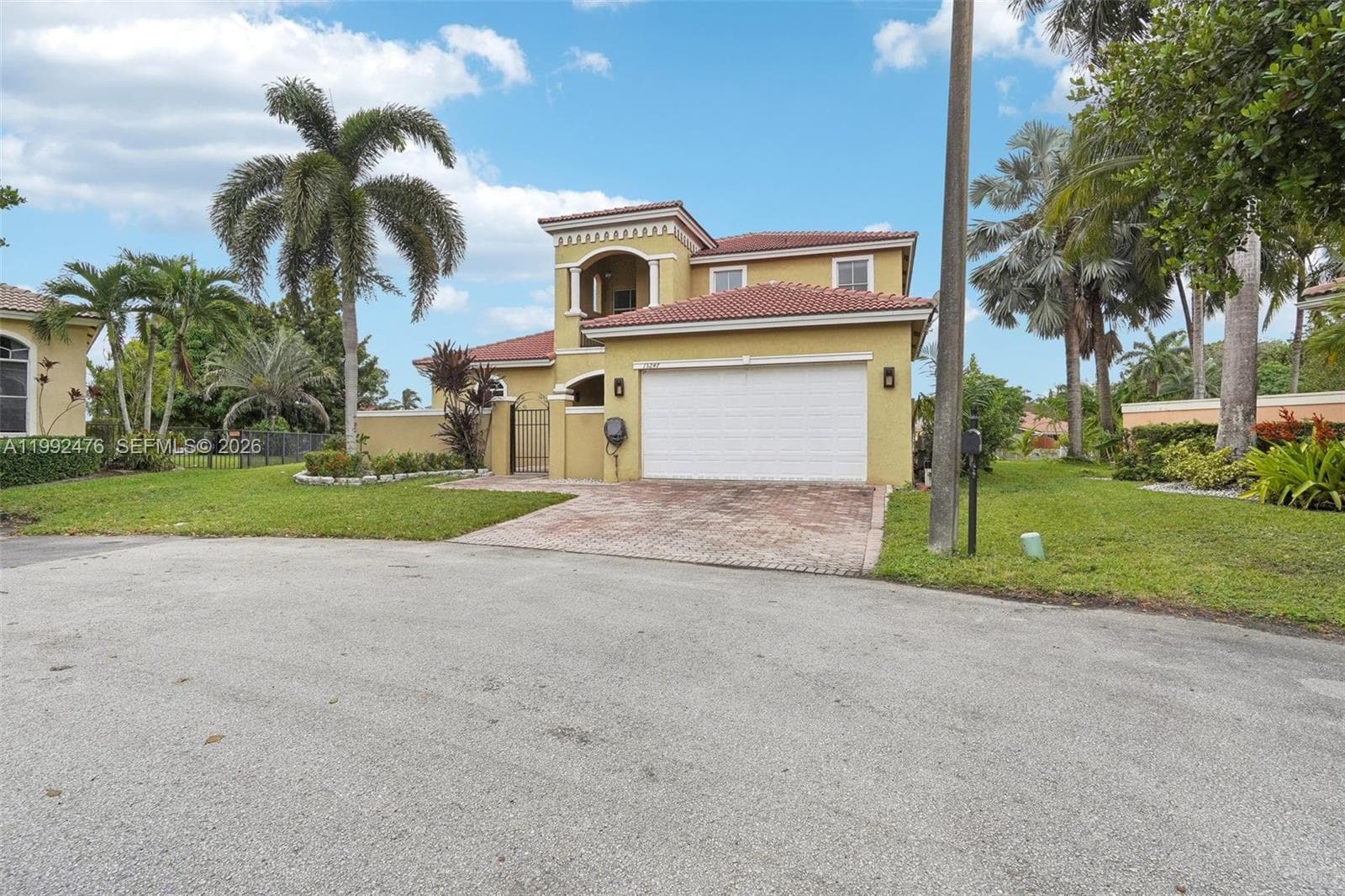 13247 SW 26th St, Miramar, FL 33027 photo 2