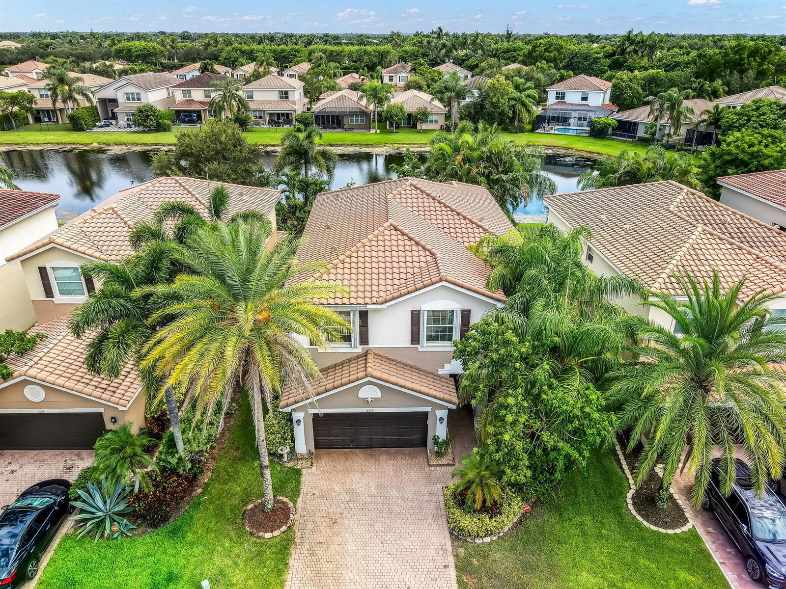 8292 Calabria Lakes Drive, Boynton Beach, FL 33473 photo 2
