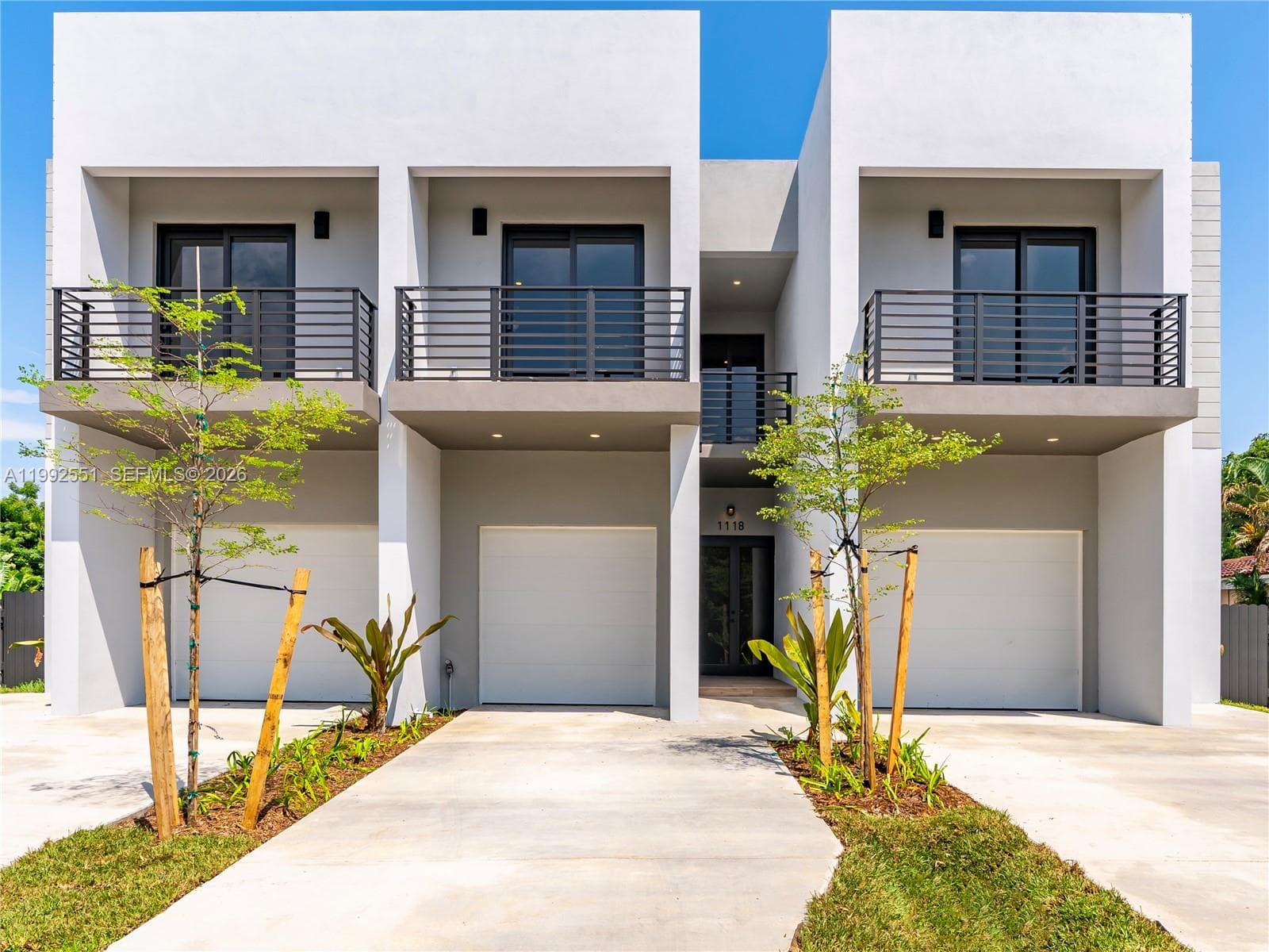 1118 NE 10th Ave, Fort Lauderdale, FL 33304 photo 2